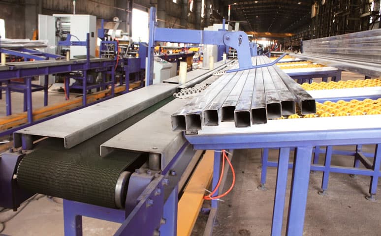 система подачи квадратных труб